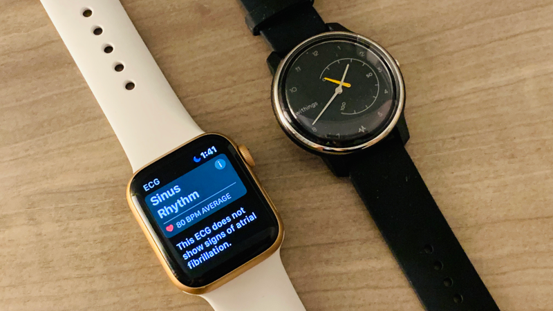 In the Apple Watch’s favor, you can see the results on wrist. The Move ECG requires you to look at your data in app.